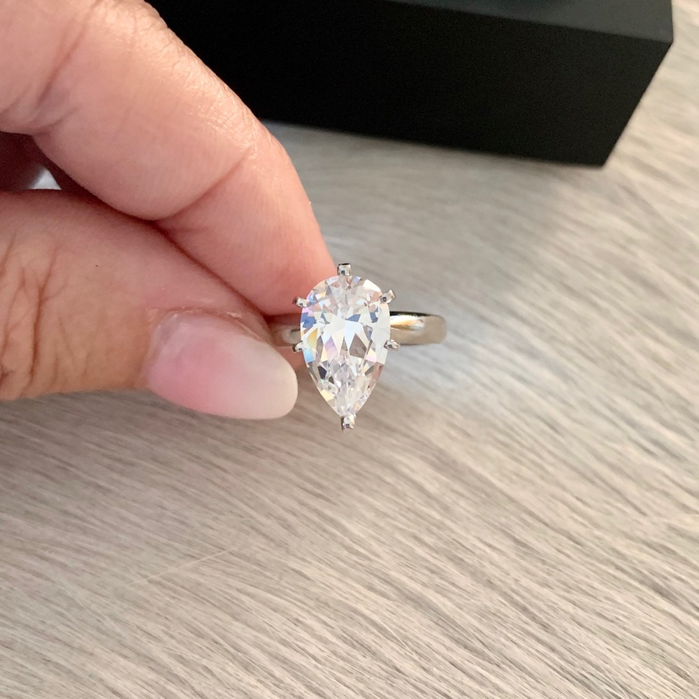 ❌SOLD❌ Diamond Nexus platinum solitaire ring - Picture 3 of 8